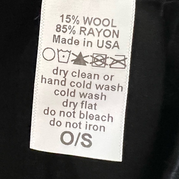 Black Crane Dome Dress in Black Oversized raw edges contrast, wool, One size - Picture 9 of 16